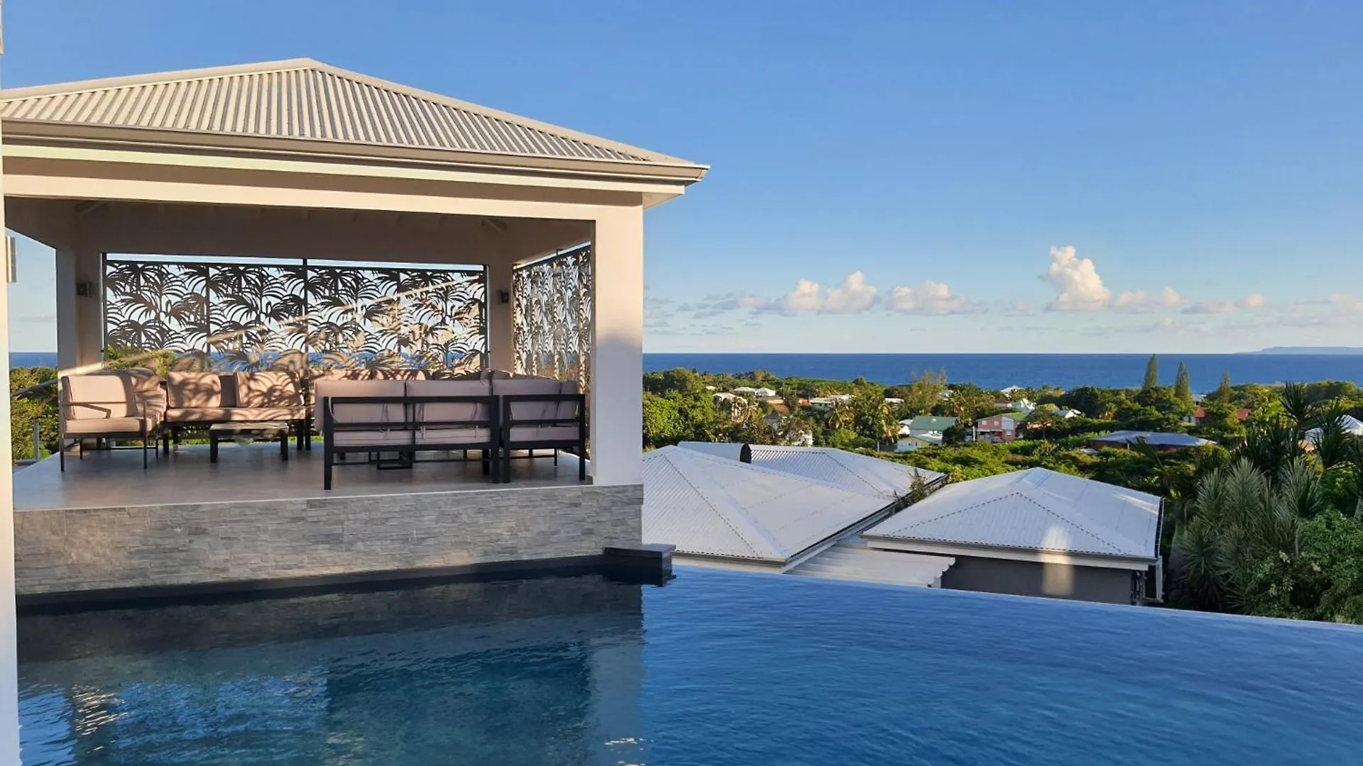 kontakty Villa Orchidee Vue Mer Piscine &Spa - V. Ciel&Mer